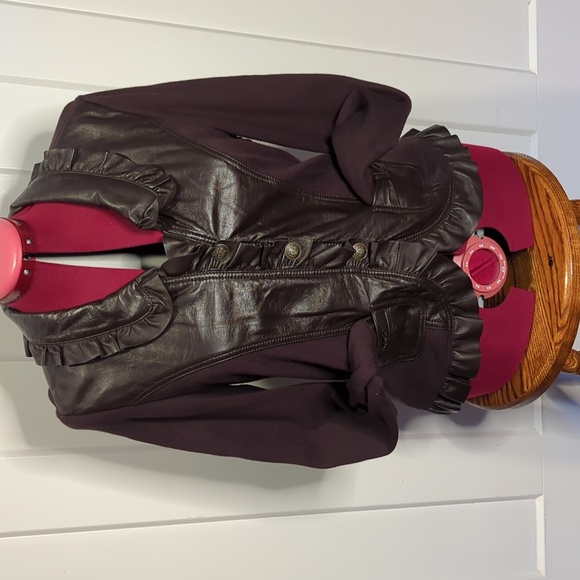 Vintage Faux leather and knit sweater size Medium - Picture 2 of 8